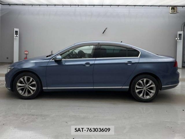 VolksWagen PASSAT 2015-12 8219048-9