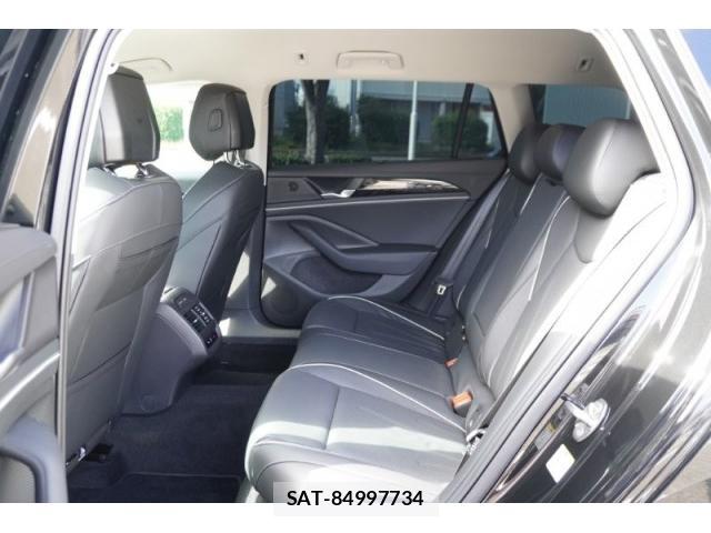 VolksWagen PASSAT 2024-11 8223451-17