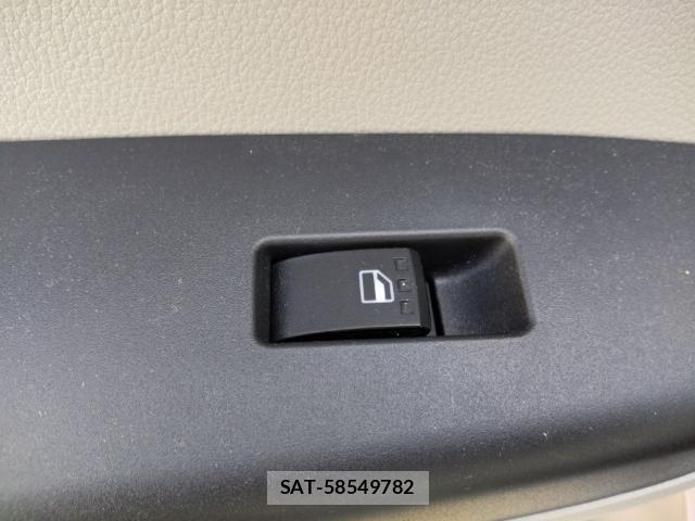 Toyota PASSO 2021-07 8216639-12