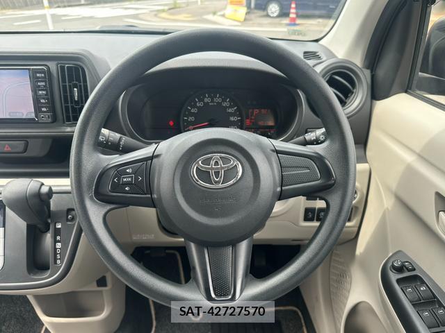 Toyota PASSO 2016-12 8217316-17