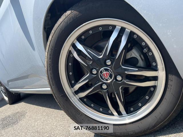 Toyota PASSO 2019-12 8219136-13