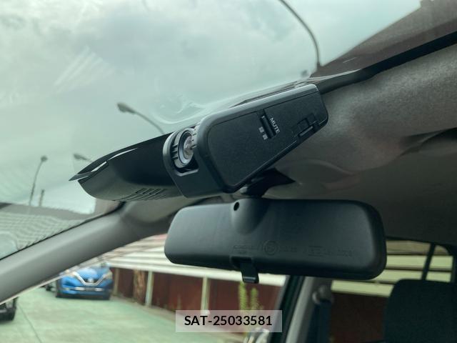 Toyota PASSO 2017-06 8220936-9
