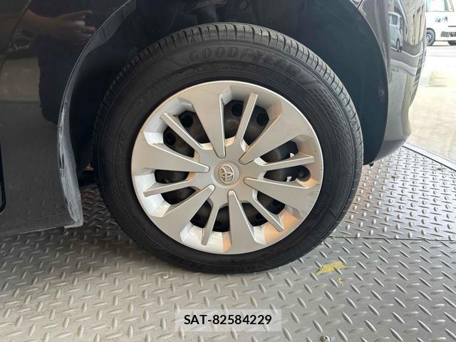 Toyota PASSO 2018-10 8221040-12