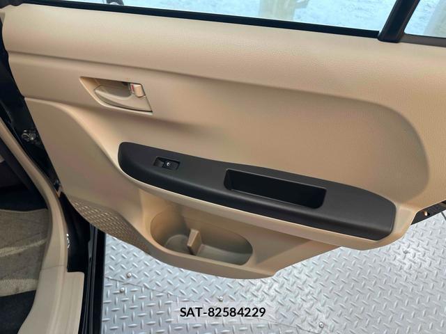 Toyota PASSO 2018-10 8221040-19