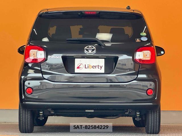 Toyota PASSO 2018-10 8221040-4