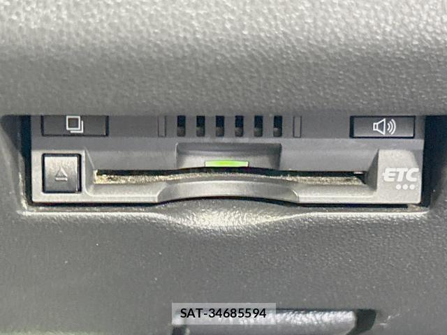 Toyota PASSO 2017-02 8221065-5