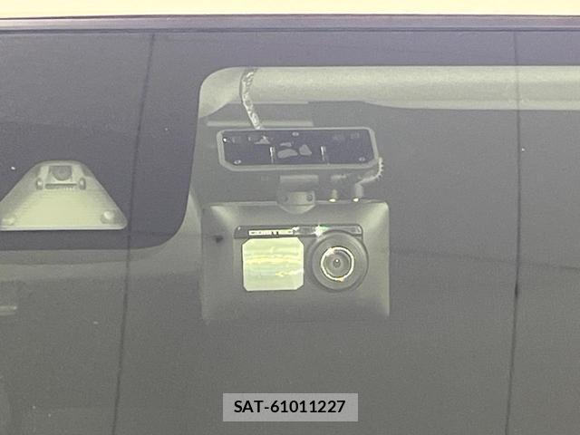 Toyota PASSO 2018-04 8222630-4