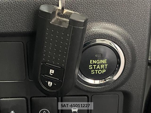 Toyota PASSO 2018-04 8222630-5