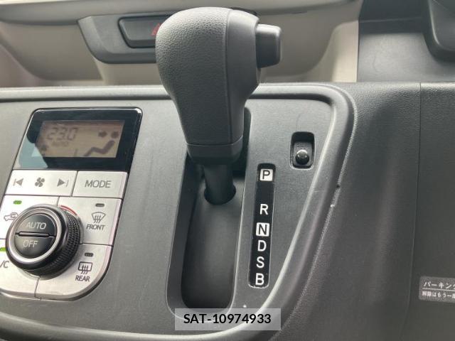 Toyota PASSO 2016-12 8223414-17