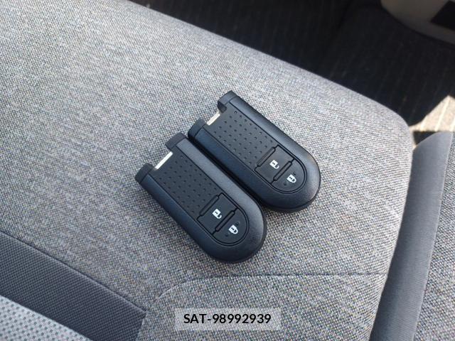 Toyota PASSO 2021-07 8224937-14