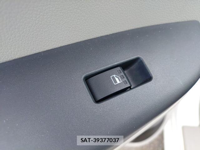 Toyota PASSO 2019-07 8225033-12
