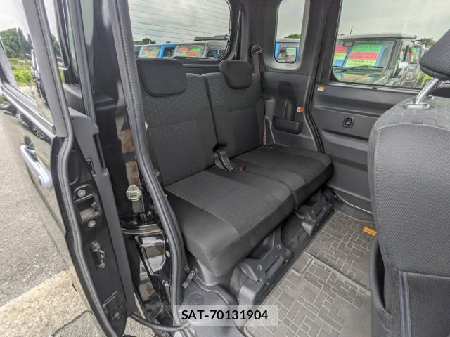 Toyota Pixis Mega 2021-09 8222656-13