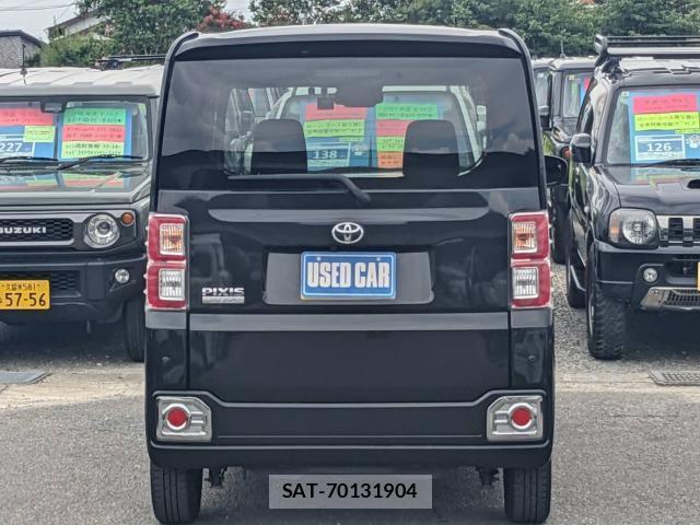 Toyota Pixis Mega 2021-09 8222656-4
