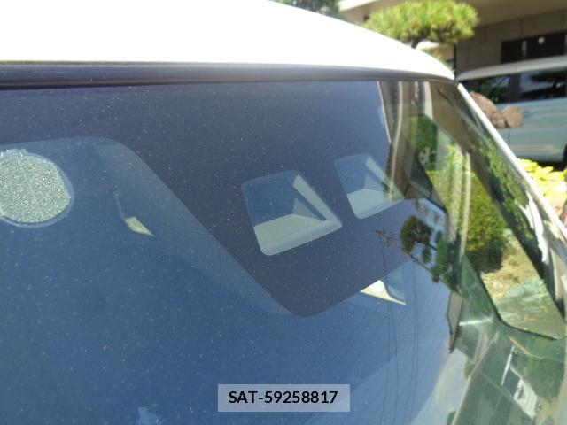 Toyota Pixis Mega 2019-09 8223901-4