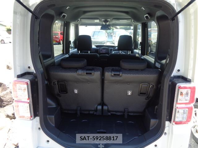 Toyota Pixis Mega 2019-09 8223901-7