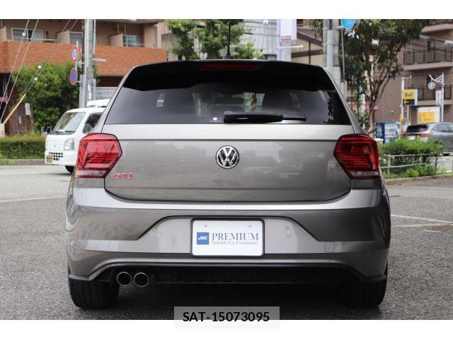 VolksWagen POLO 2018 8222489-3