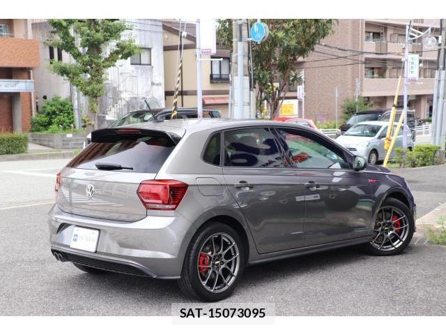 VolksWagen POLO 2018 8222489-4