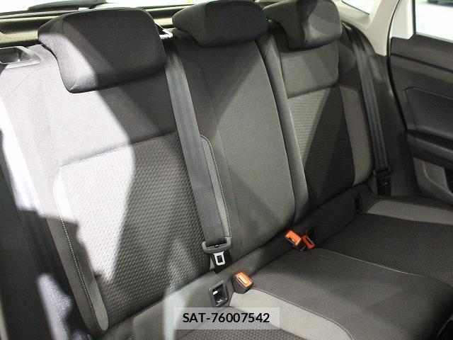 VolksWagen POLO 2025-07 8216376-3