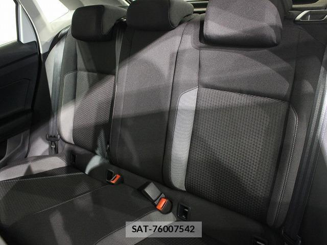 VolksWagen POLO 2025-07 8216376-6