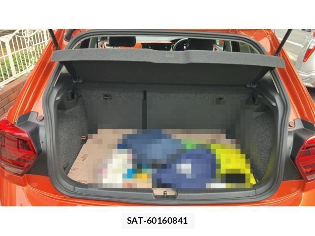 VolksWagen POLO 2021-11 8218884-17