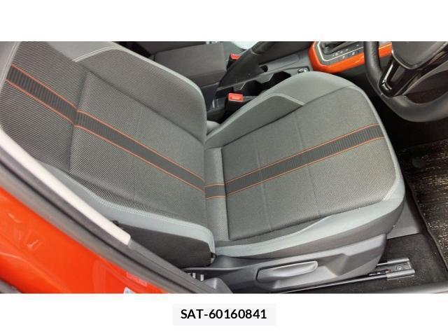 VolksWagen POLO 2021-11 8218884-5