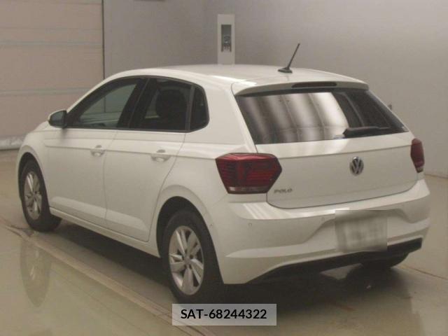 VolksWagen POLO 2020-09 8218947-5