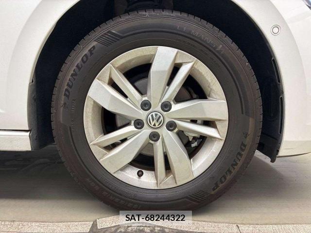 VolksWagen POLO 2020-09 8218947-9