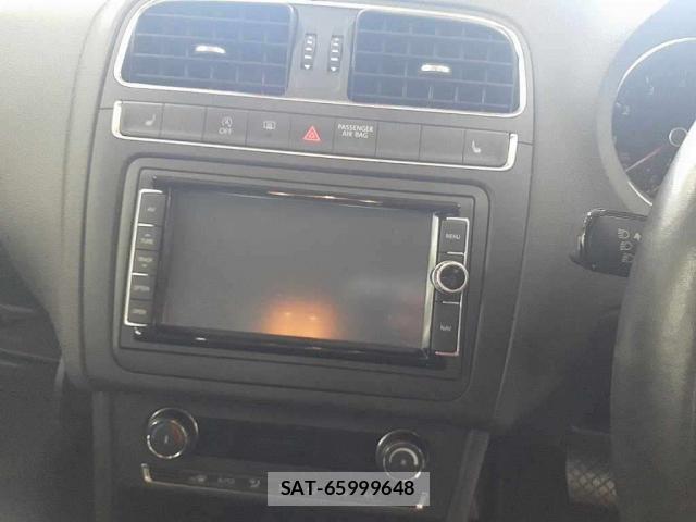 VolksWagen POLO 2017-02 8218972-3