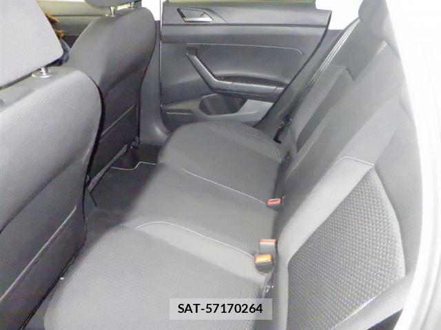 VolksWagen POLO 2020-03 8218978-3