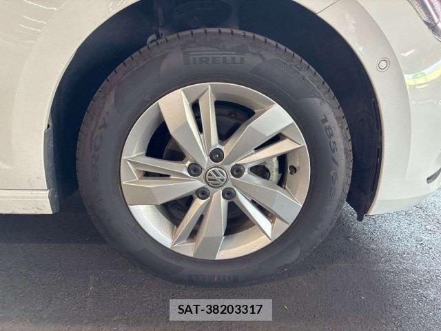 VolksWagen POLO 2019-11 8218999-8