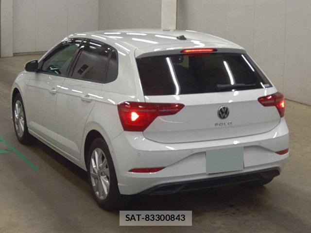 VolksWagen POLO 2024-02 8219020-1