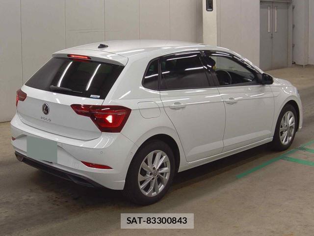 VolksWagen POLO 2024-02 8219020-4