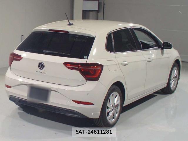 VolksWagen POLO 2024-02 8223136-4