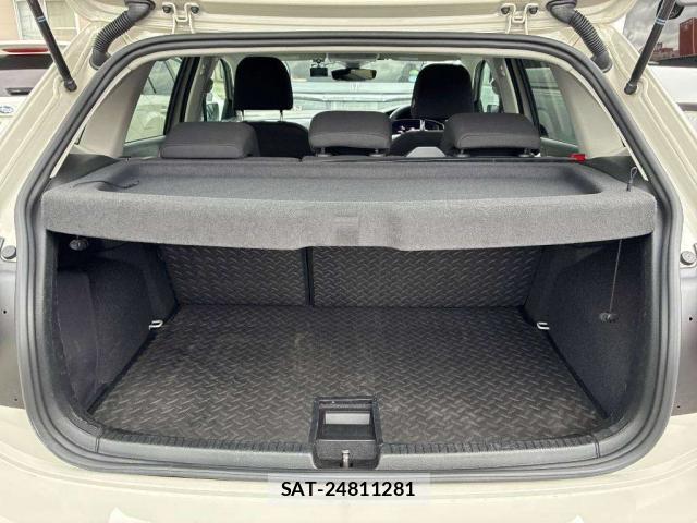 VolksWagen POLO 2024-02 8223136-7