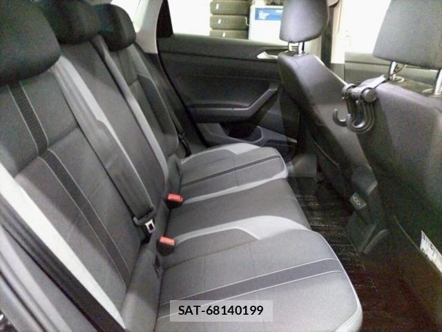 VolksWagen POLO 2019-05 8223137-3