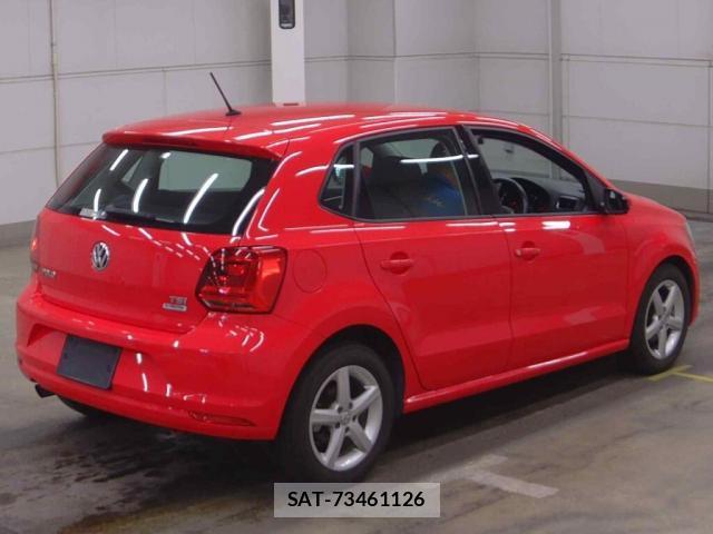 VolksWagen POLO 2015-06 8223139-1