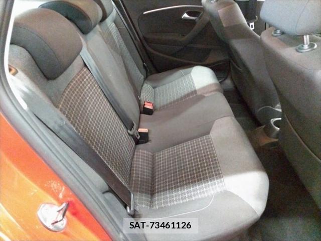 VolksWagen POLO 2015-06 8223139-3