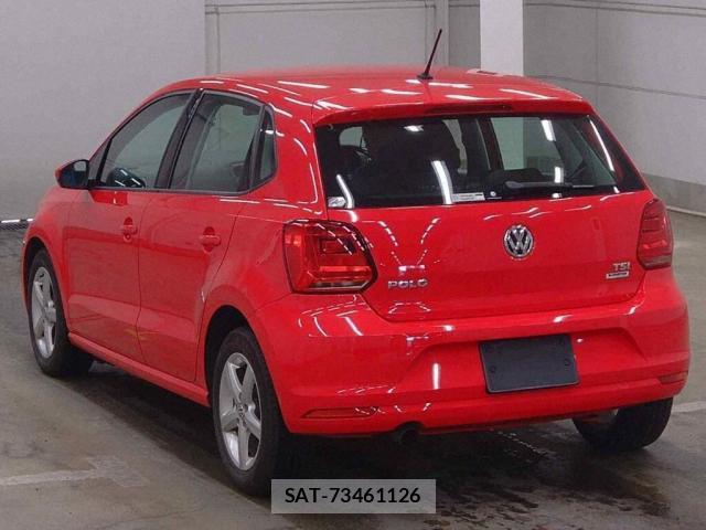VolksWagen POLO 2015-06 8223139-5