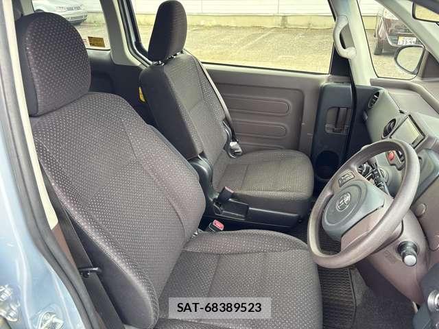 Toyota PORTE 2013-09 8218474-19