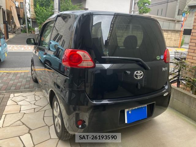 Toyota PORTE 2005-09 8219246-1