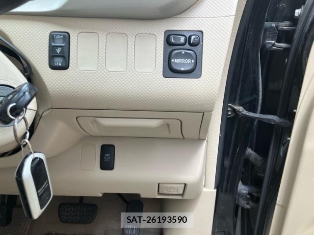Toyota PORTE 2005-09 8219246-15