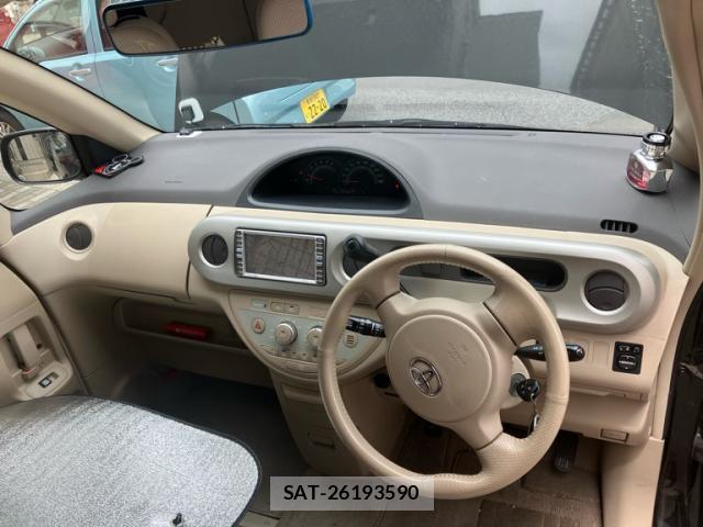 Toyota PORTE 2005-09 8219246-17