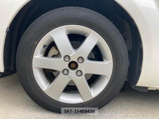 Toyota PORTE 2012-09 8219839-11