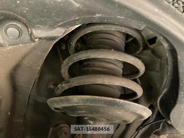Toyota PORTE 2012-09 8219839-4