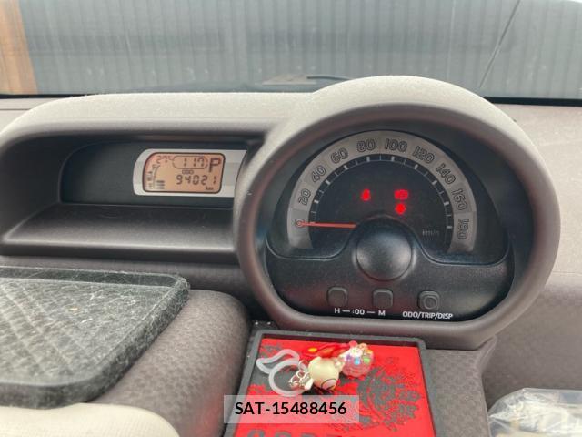 Toyota PORTE 2012-09 8219839-8