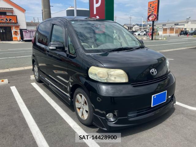 Toyota PORTE 2009-11 8219954-1