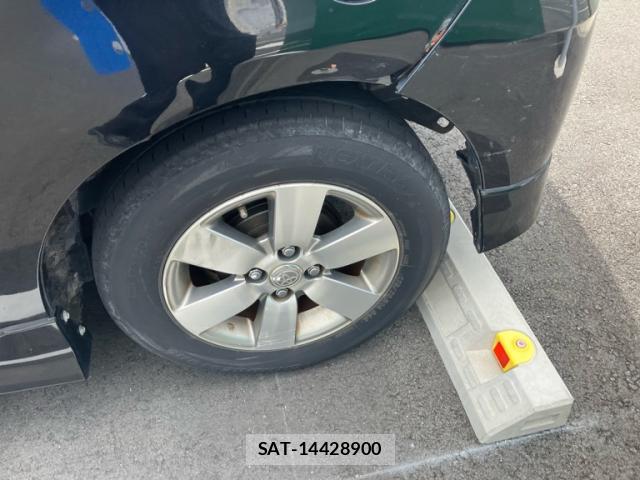 Toyota PORTE 2009-11 8219954-3