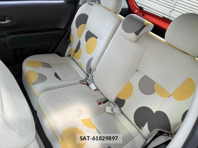 Toyota PORTE 2016-09 8221822-5