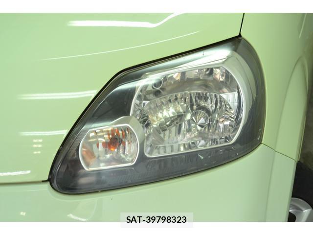 Toyota PORTE 2013-11 8222579-12