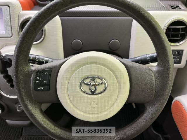 Toyota PORTE 2012-11 8225280-14